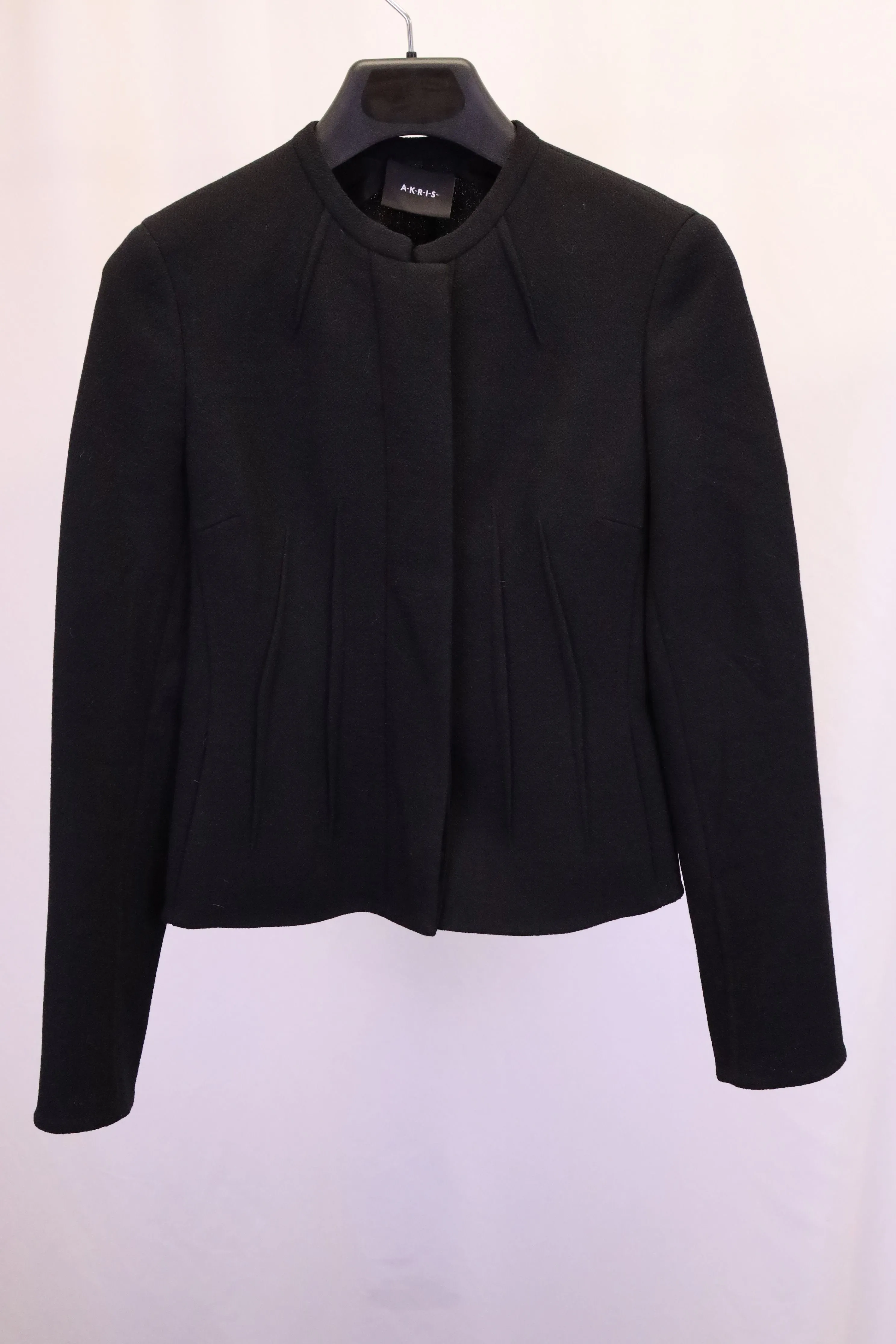 Akris Abadin Round Neck Short Waist Jacket in Black Wool