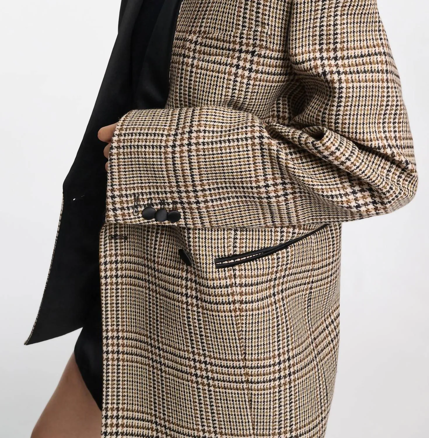 Graphic Elegance Jacket In Mixed Glencheck