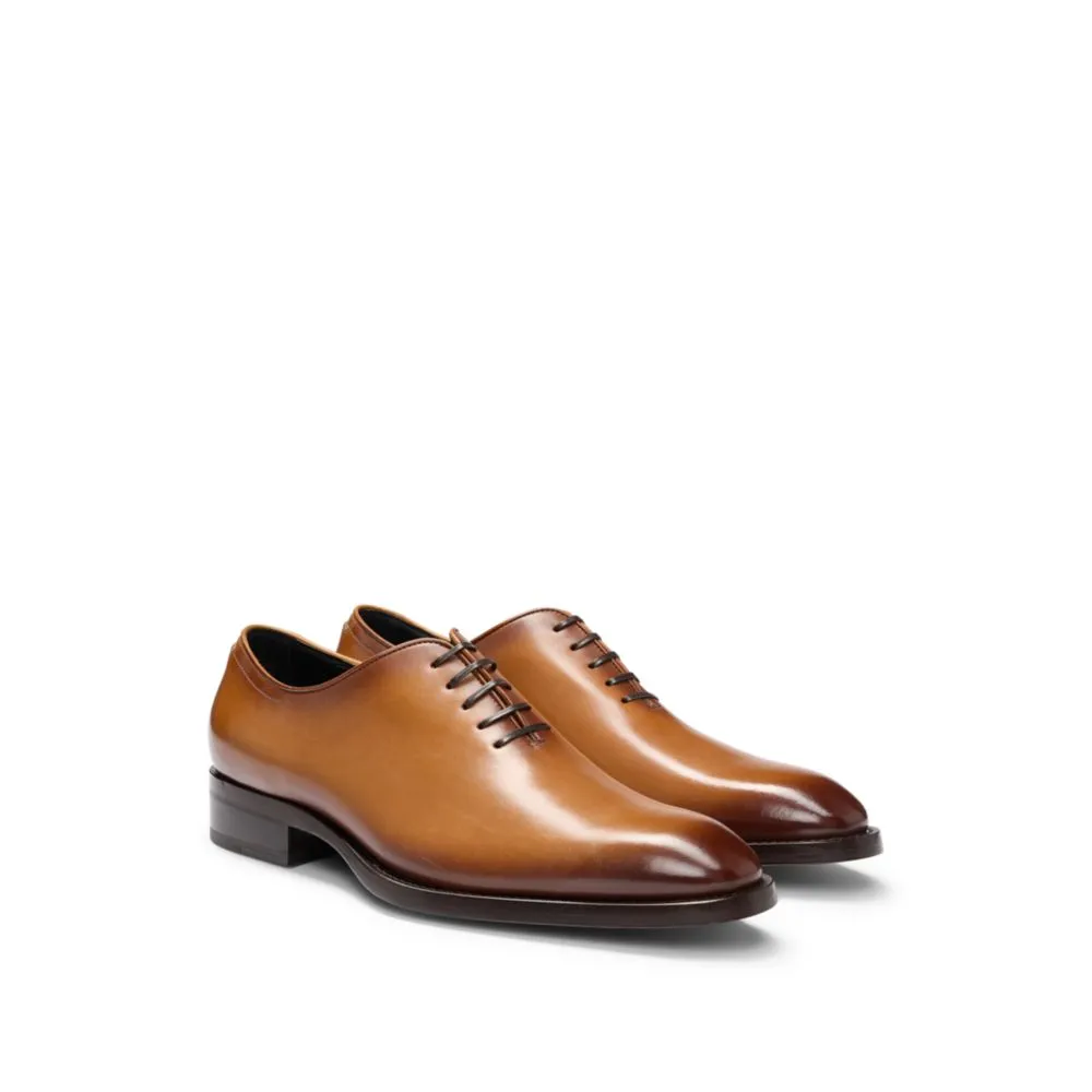 Italian-made Oxford shoes in burnished leather