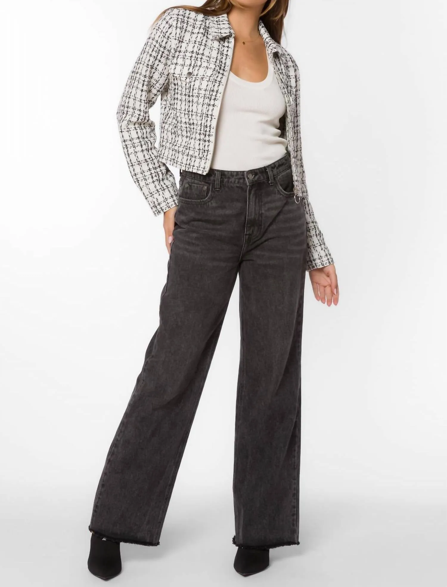 Nyra Tweed Jacket In White/black