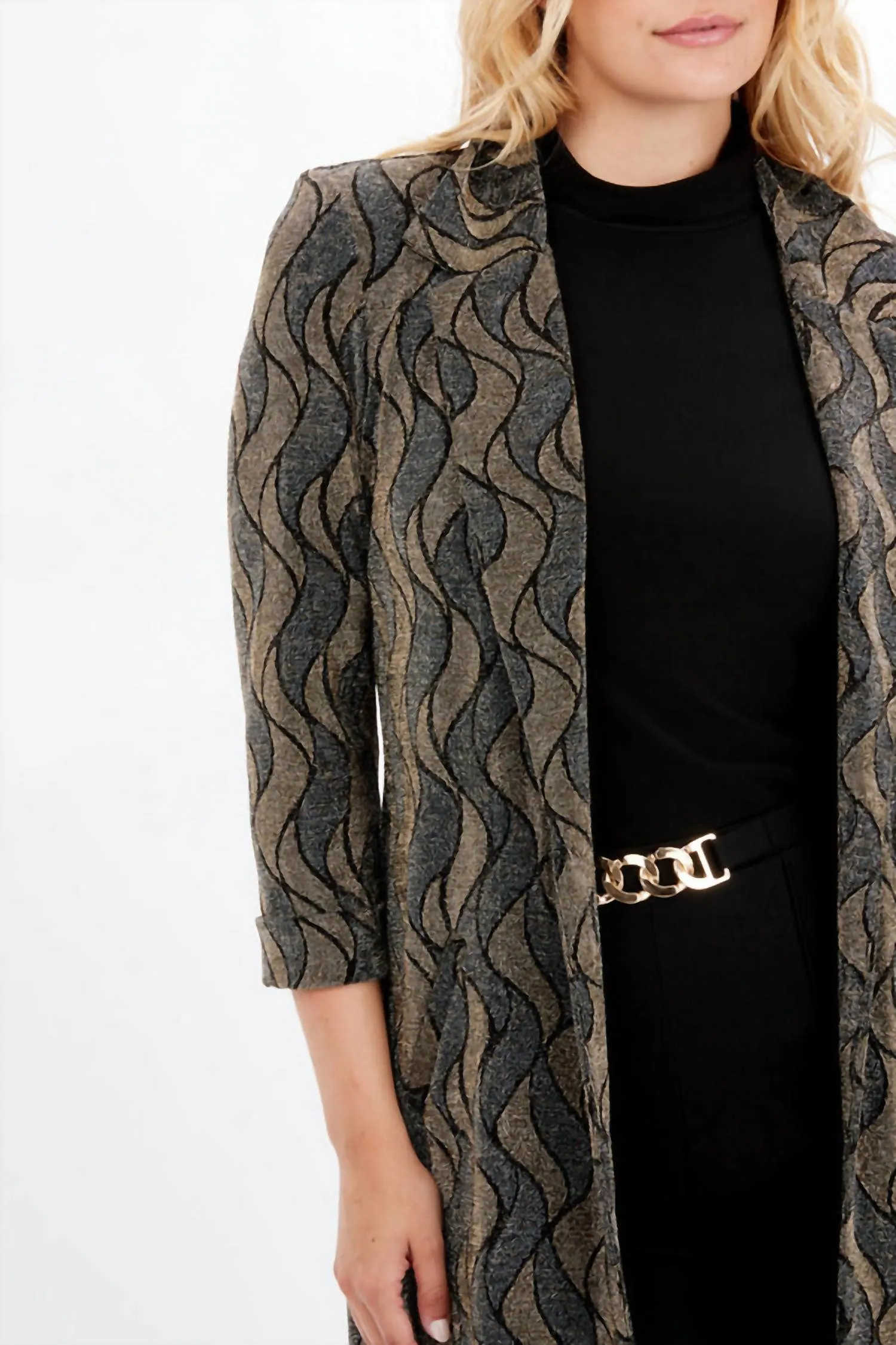 Shimmer Wave Motif Jacket In Gold/navy