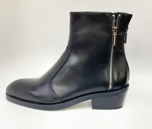 Style: 662-Black