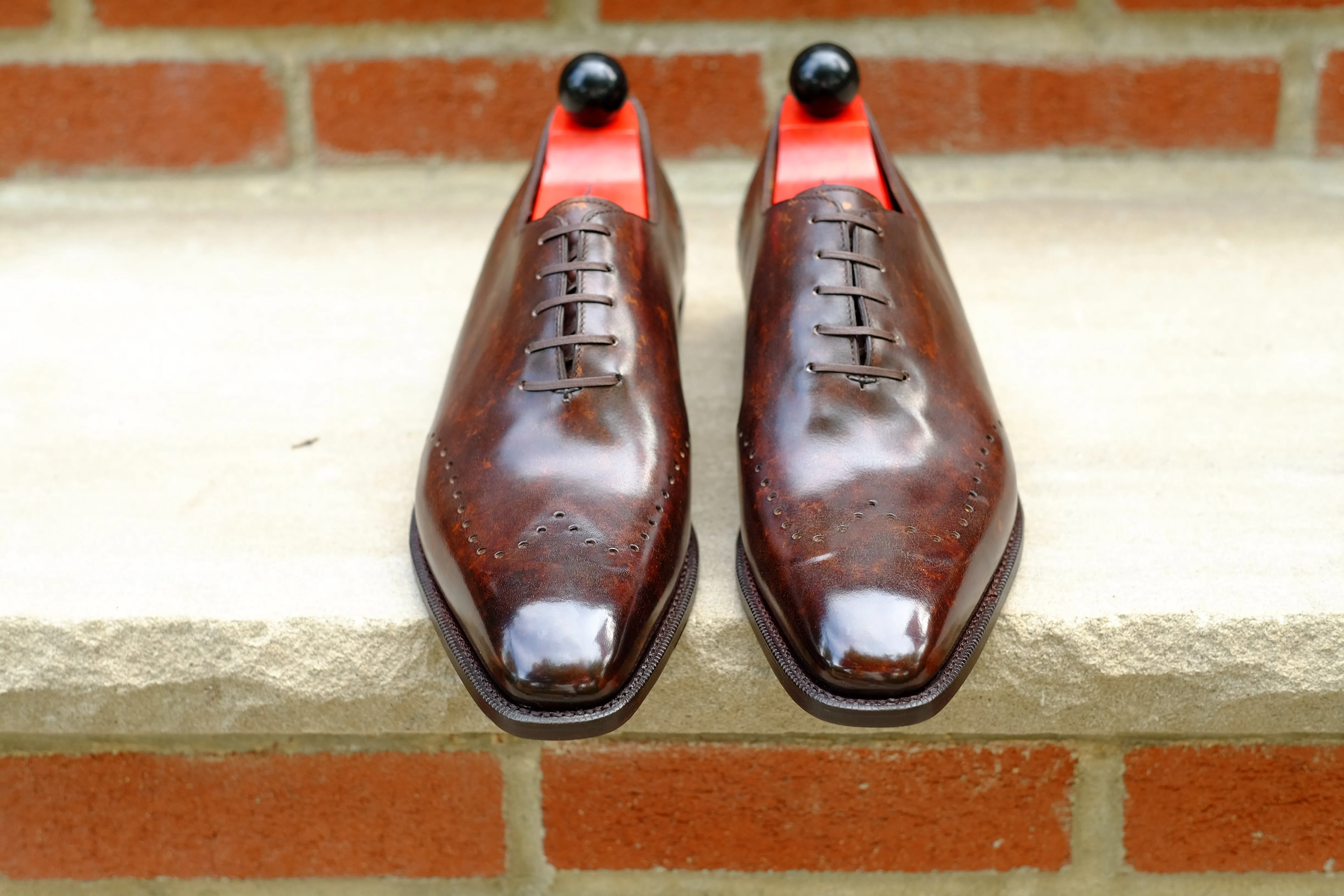 Tony II - Dark Brown Marble Patina - PRE ORDER